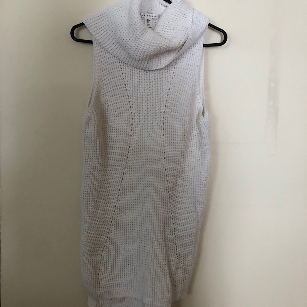 Max Studio cowlneck tunic white knit. Size L
